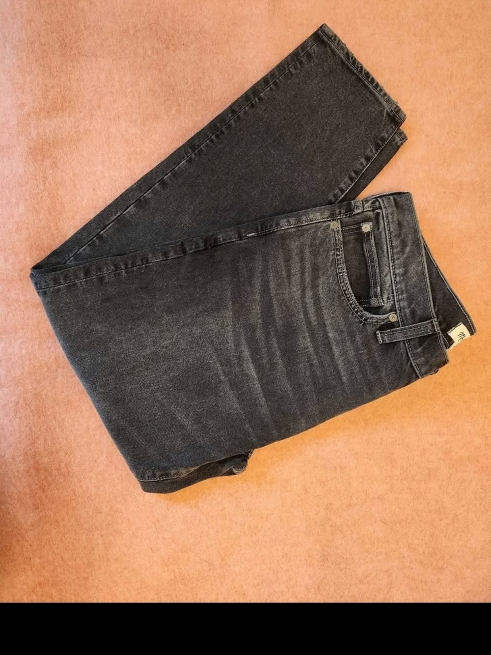 NWT - Madewell Jeans, relaxed taper, 31x32